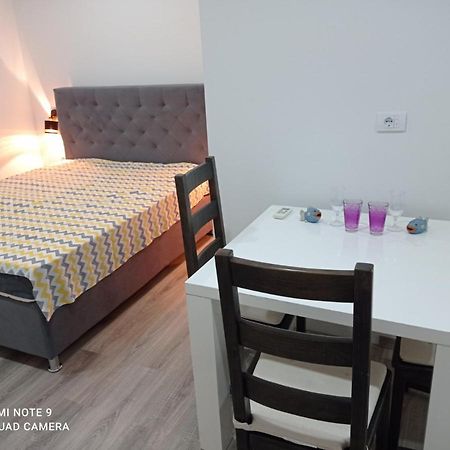 Mars Appartement Banja Luka Buitenkant foto